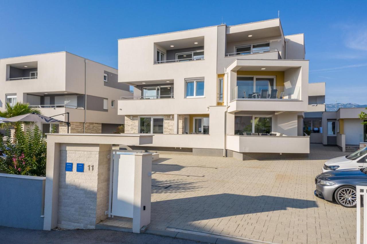 Apartments & Rooms Danivan Pool Villas B Novalja Ngoại thất bức ảnh