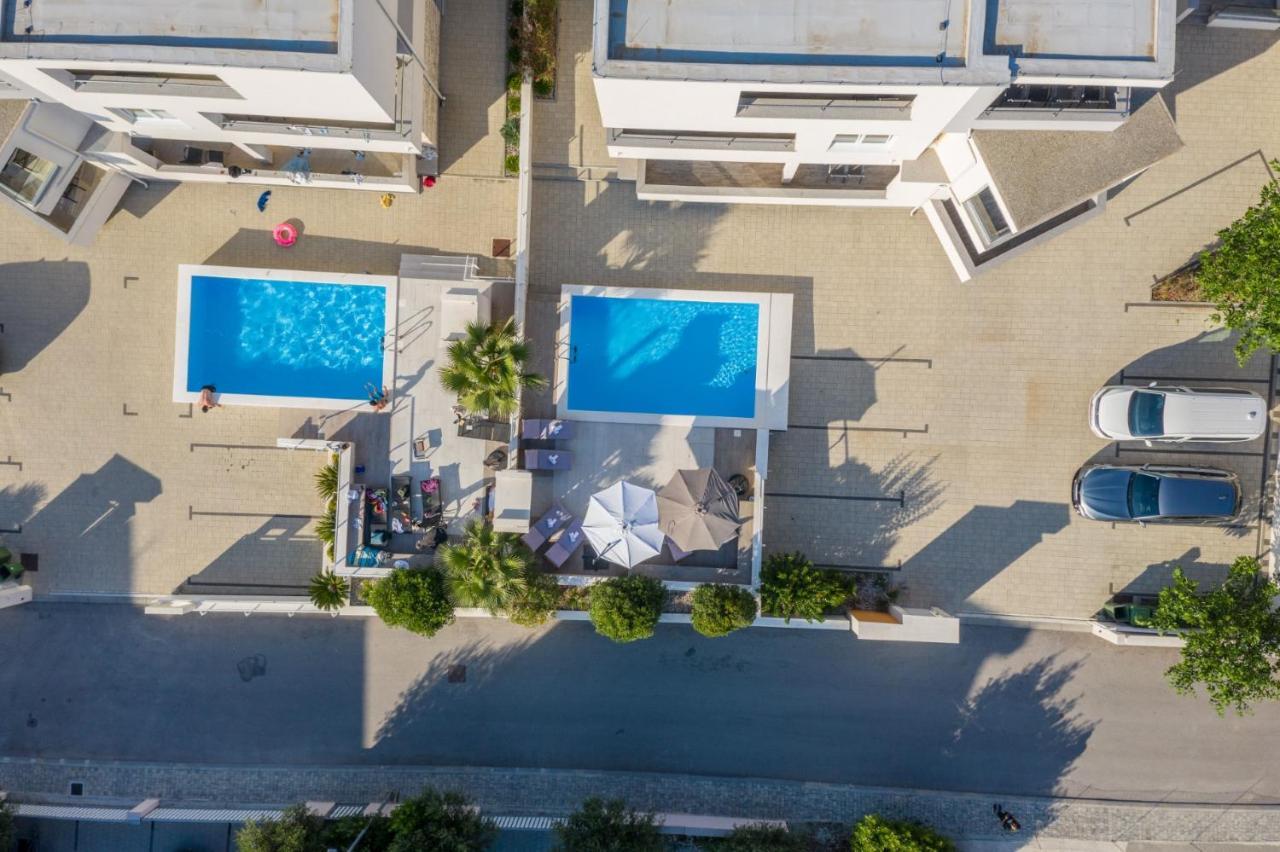 Apartments & Rooms Danivan Pool Villas B Novalja Ngoại thất bức ảnh