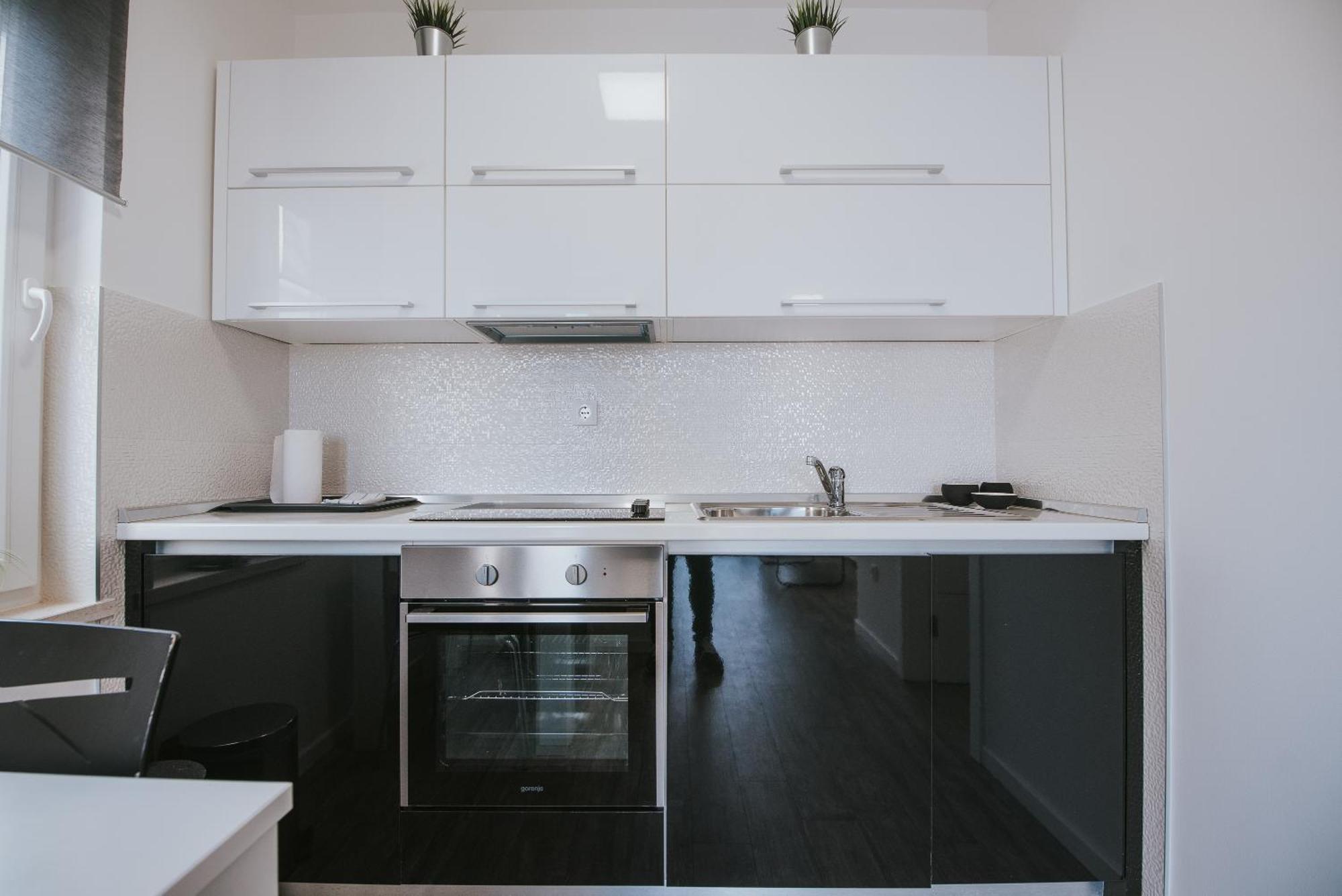 Apartments & Rooms Danivan Pool Villas B Novalja Phòng bức ảnh